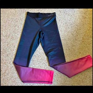 Womens size Small Nike Ombré leggings.
